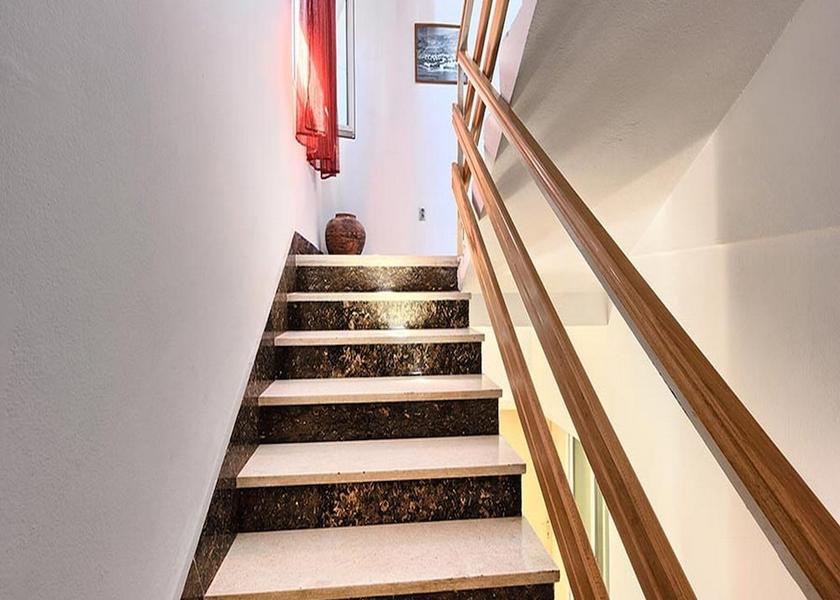 Split-Dalmatia Kastela Interior Entrance