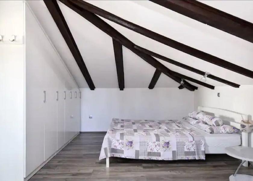 Split-Dalmatia Kastela Interior Entrance