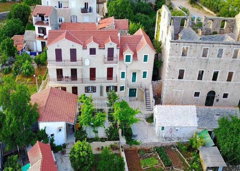 Split-Dalmatia Bol Exterior Detail