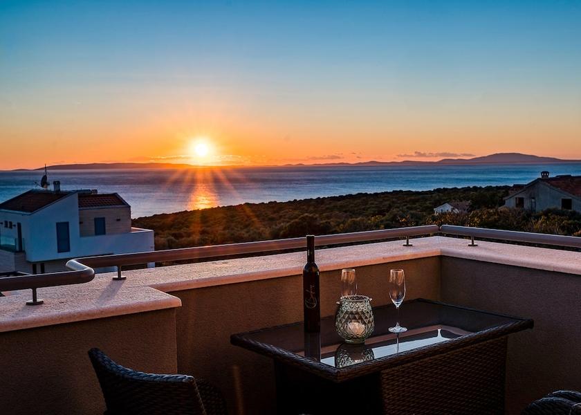 Lika-Senj Novalja Terrace
