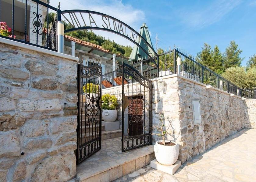 Dubrovnik-Neretva Orebic Entrance
