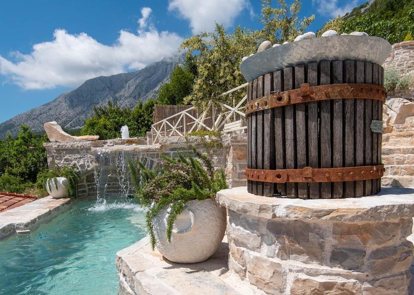 Dubrovnik-Neretva Orebic Exterior Detail
