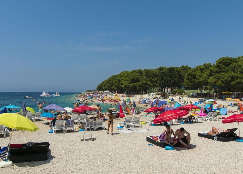 Sibenik-Knin Primosten Beach