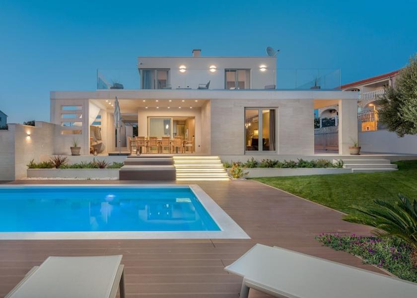 Sibenik-Knin Primosten Facade