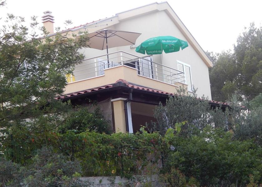 Split-Dalmatia Milna Exterior Detail