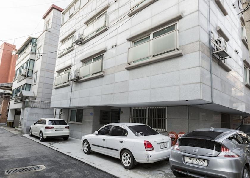 Gyeonggi Seoul Exterior Detail