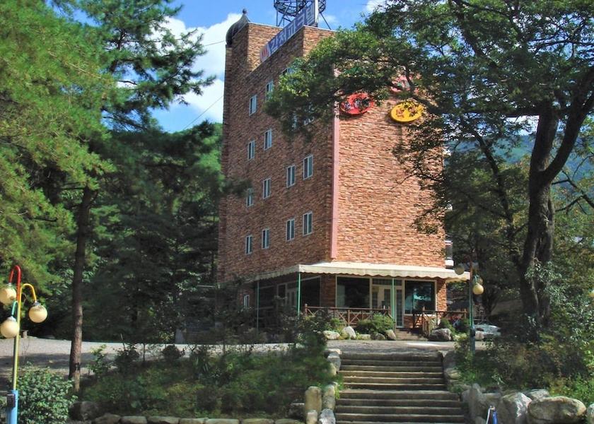 Gangwon Yangyang Exterior Detail