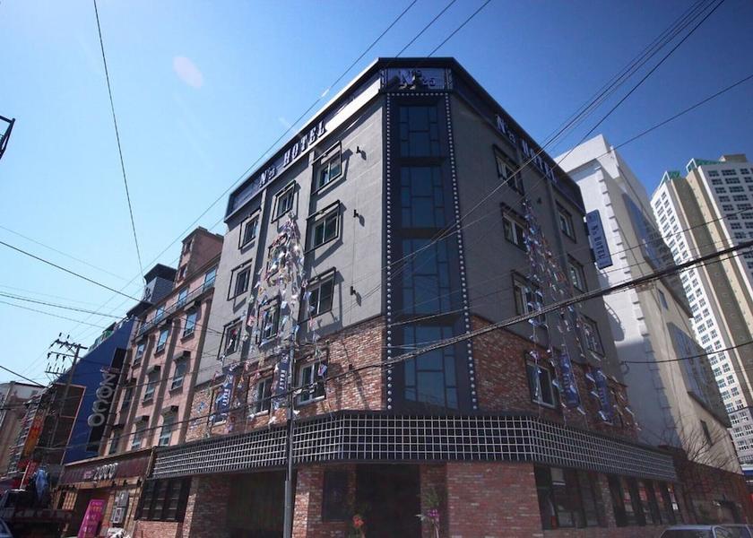 South Gyeongsang Changwon Exterior Detail