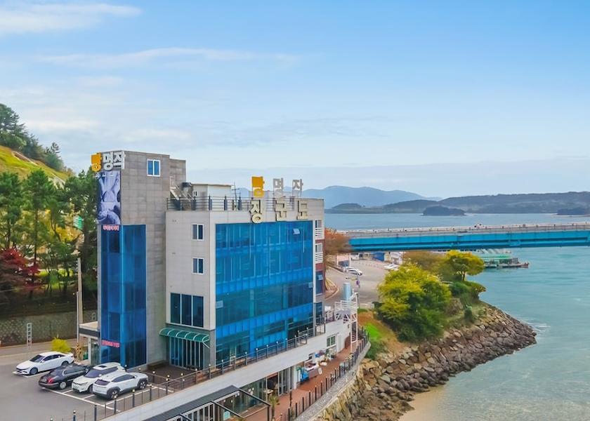 South Jeolla Yeosu Exterior Detail