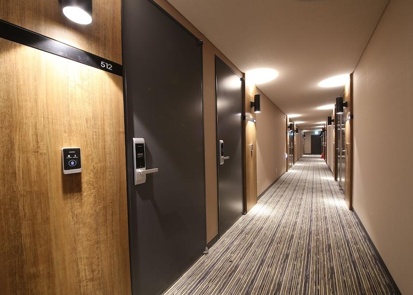  Busan Hallway