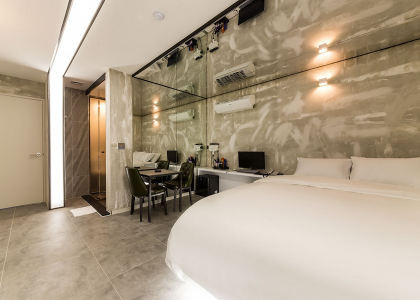 Gyeonggi Yongin Deluxe Room