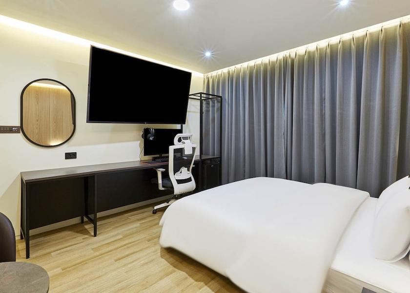 Gyeonggi Suwon Room