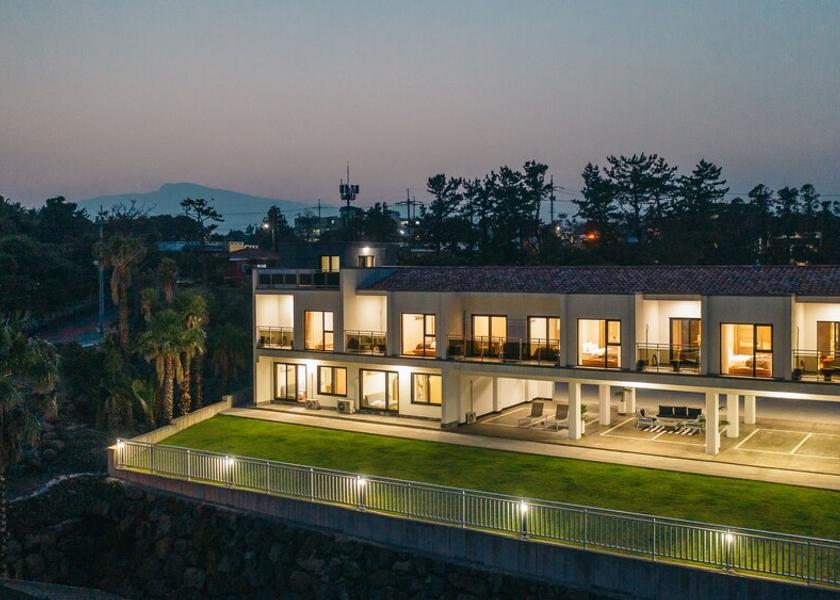  Seogwipo Exterior Detail