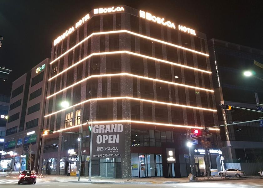 Gangwon Wonju Front of property - evening/night