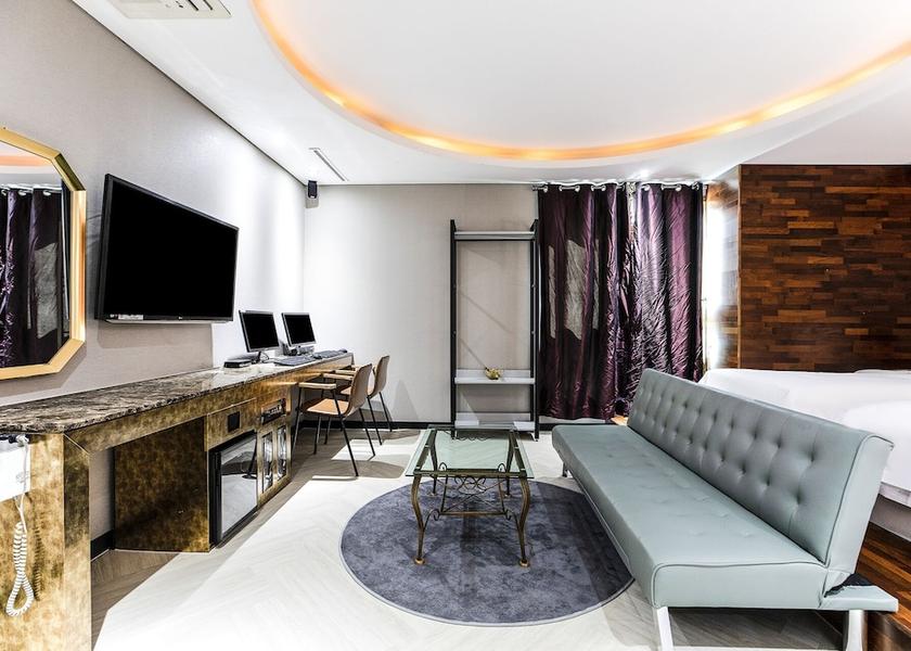 Gyeonggi Hwaseong Room