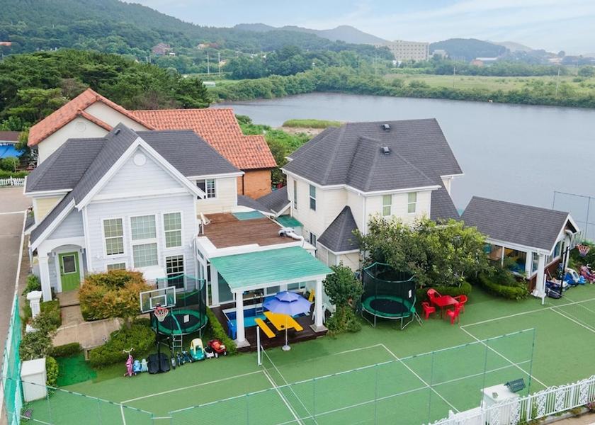 Gyeonggi Ansan Exterior Detail