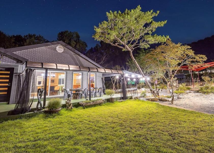 Gyeonggi Ansan Exterior Detail