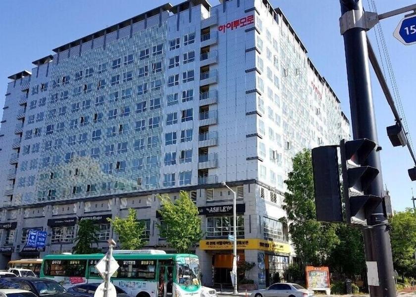 Gyeonggi Goyang Exterior Detail