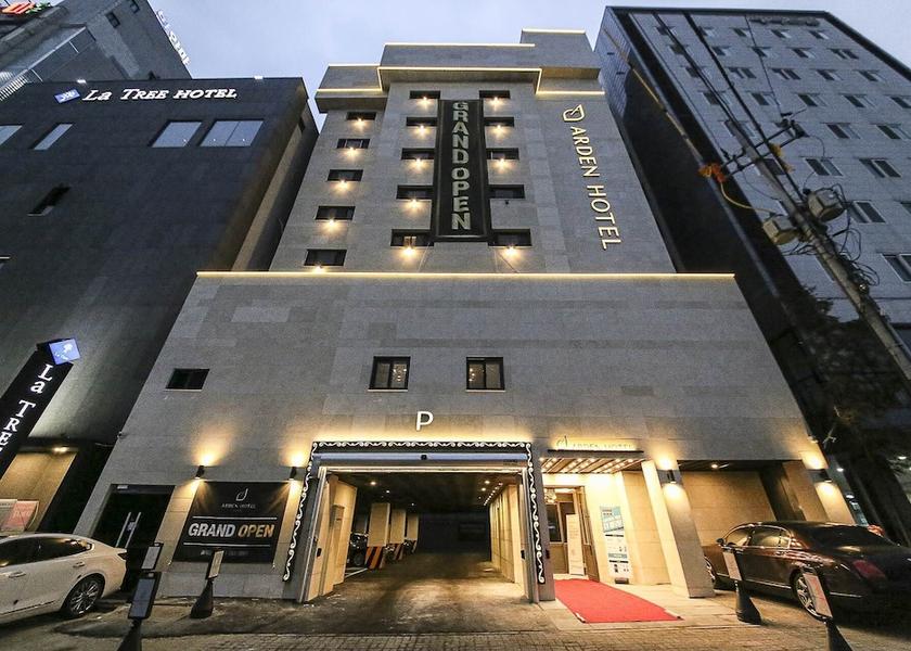 South Chungcheong Cheonan Exterior Detail