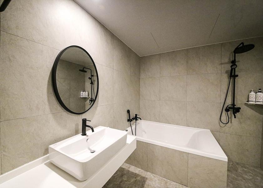 South Chungcheong Cheonan Room