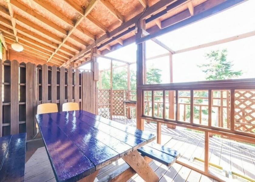  Incheon Exterior Detail