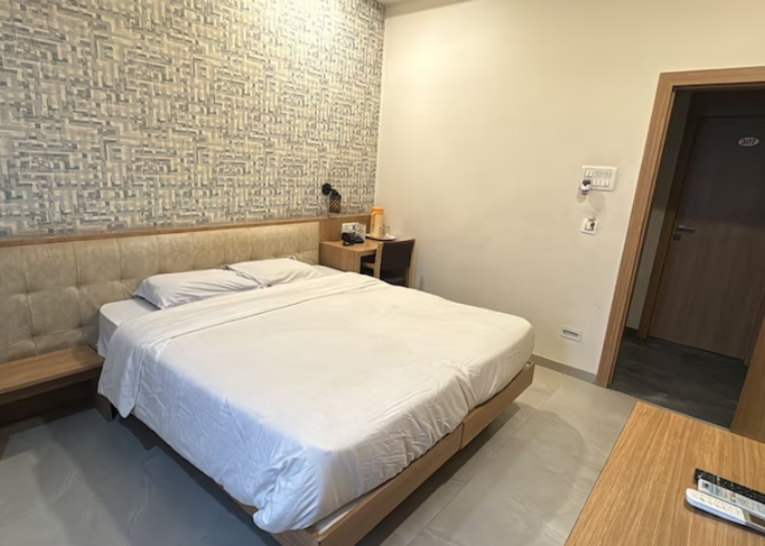 Maharashtra Nashik Room
