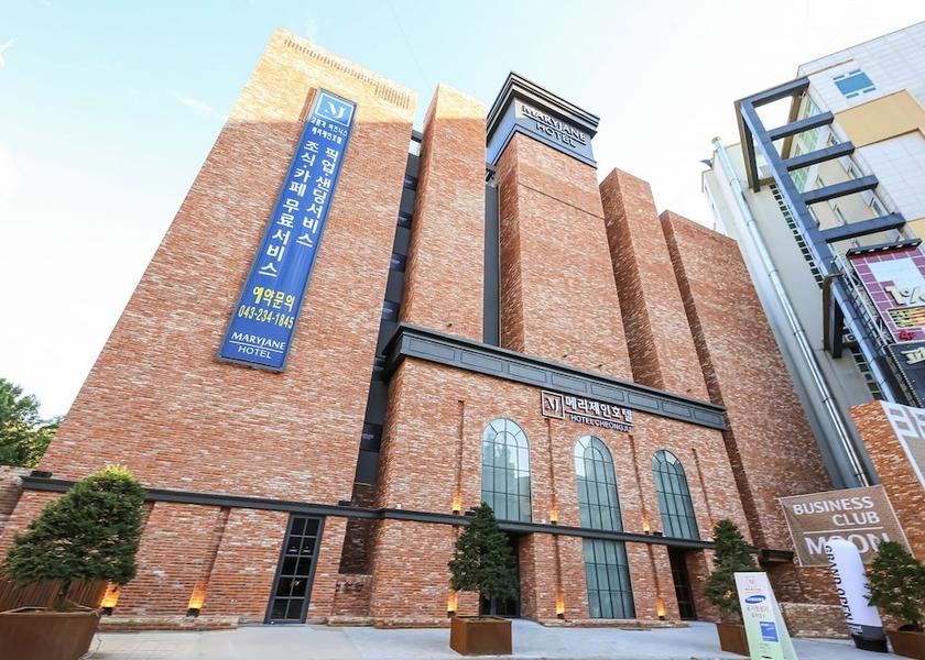 North Chungcheong Cheongju Front of property