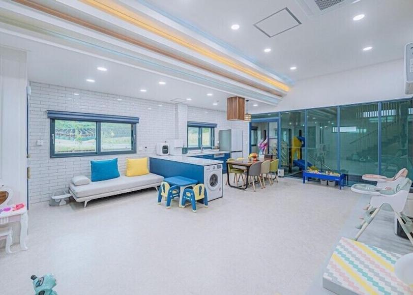 South Chungcheong Taean Room