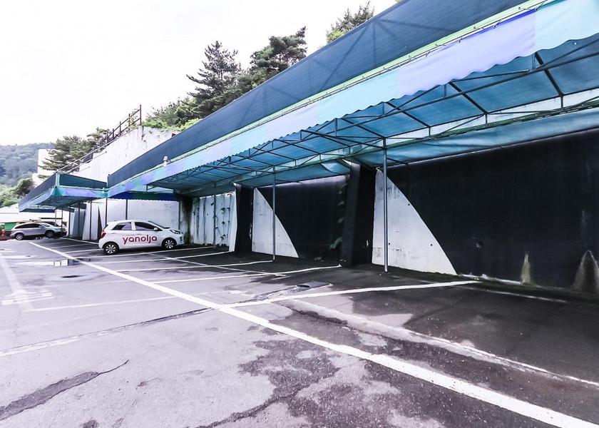 South Gyeongsang Miryang Parking lot