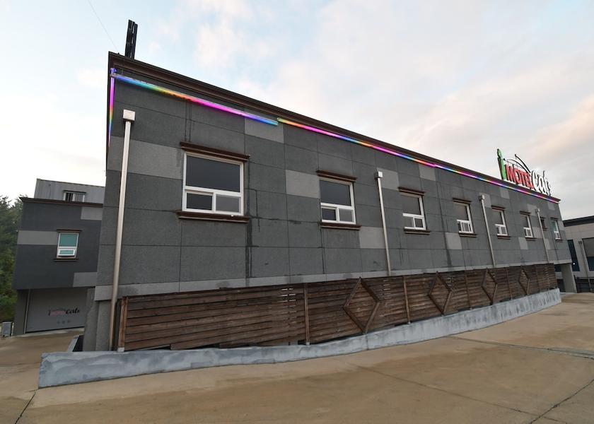 South Gyeongsang Changnyeong Exterior Detail