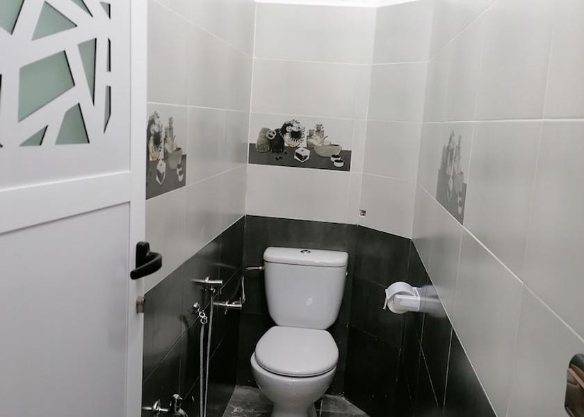  Meknes Bathroom