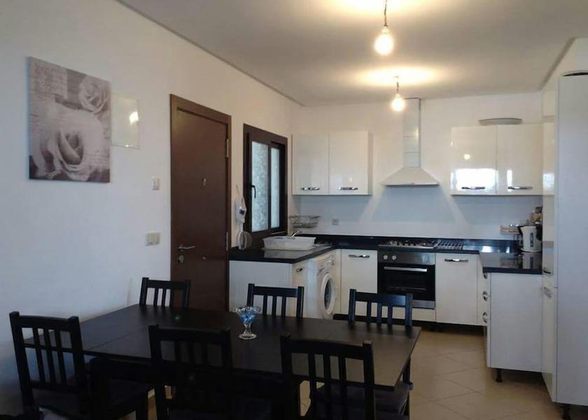  M'diq In-Room Dining