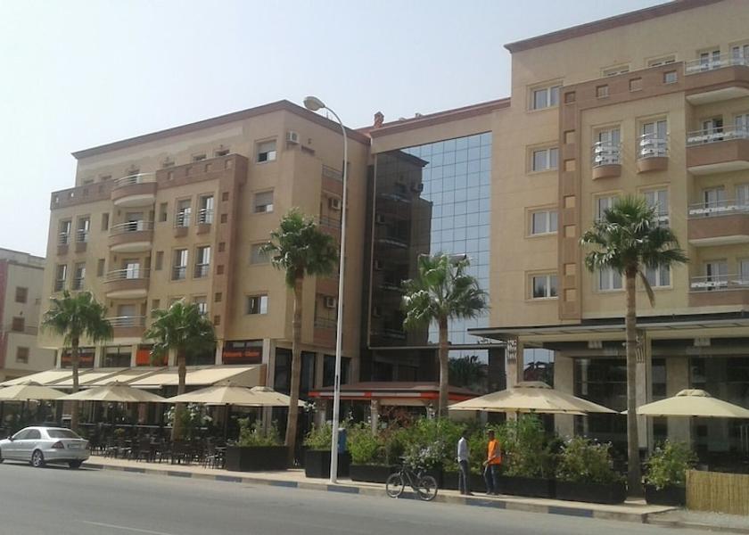 Oriental Nador Front of property