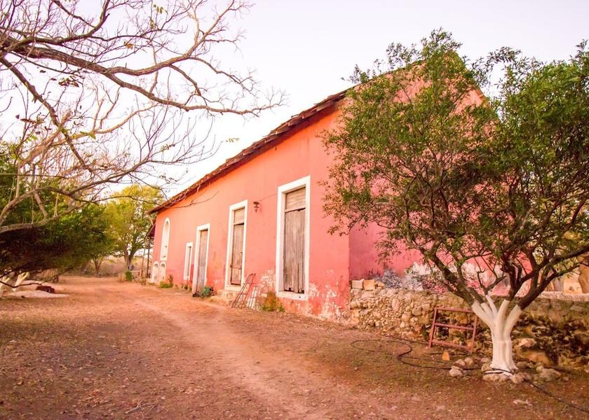 Campeche Hecelchakan Exterior Detail