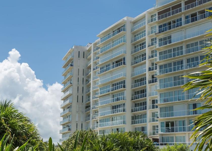 Quintana Roo Cancun Exterior Detail