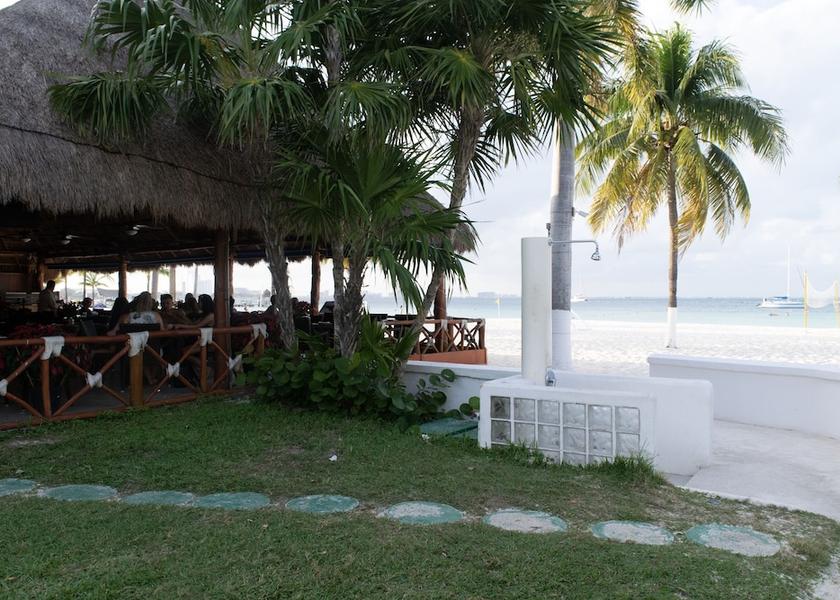 Quintana Roo Cancun Exterior Detail