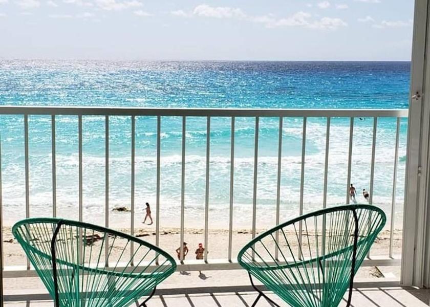 Quintana Roo Cancun Balcony