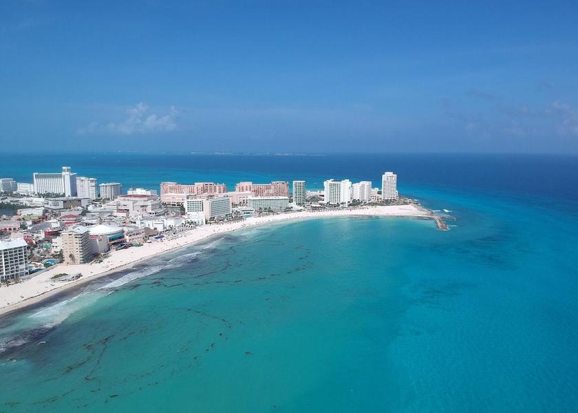 Quintana Roo Cancun Exterior Detail