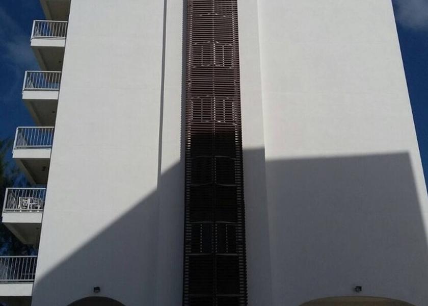 Quintana Roo Cancun Facade