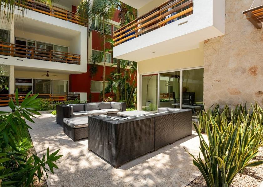 Quintana Roo Puerto Aventuras Property Grounds