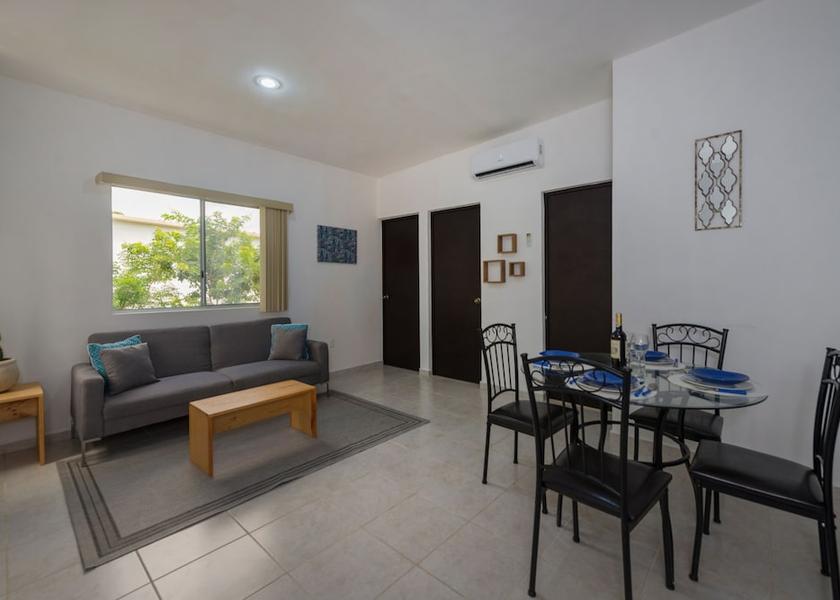 Quintana Roo Puerto Morelos In-Room Dining