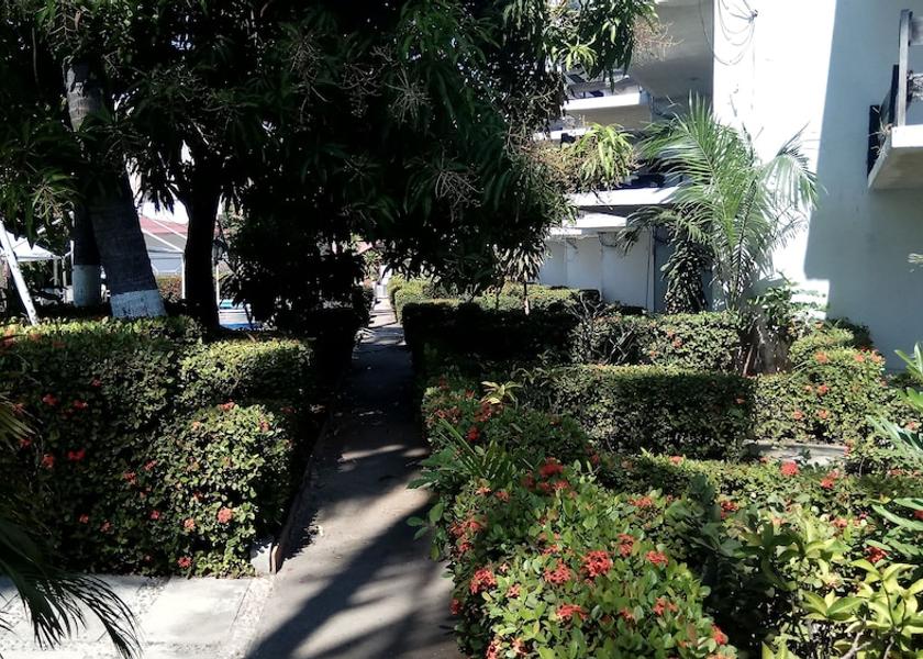 Guerrero Acapulco Courtyard