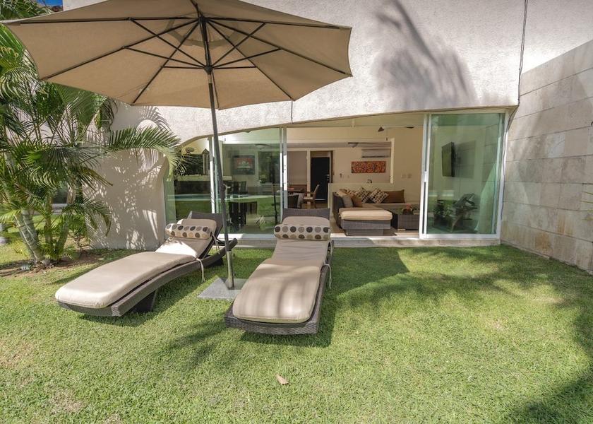 Guerrero Acapulco Exterior Detail