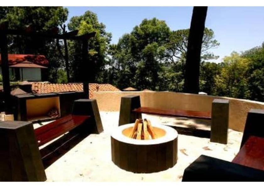 Mexico, Estado de Valle de Bravo Terrace