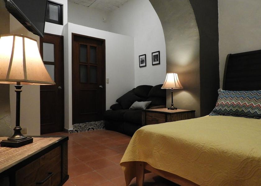  Guanajuato Room