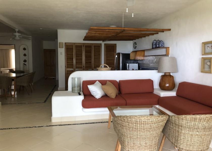Quintana Roo Akumal Living Area
