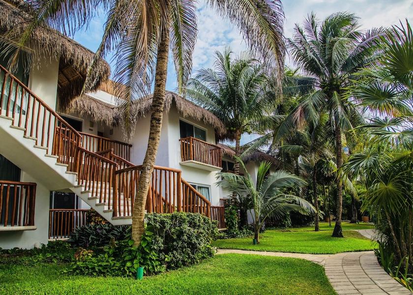 Quintana Roo Akumal Garden