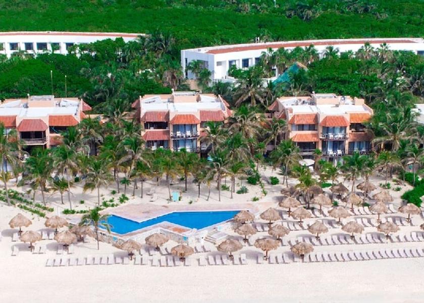 Quintana Roo Akumal Front of property