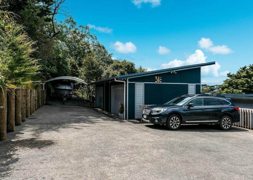 Auckland Region Waiheke Island Exterior Detail
