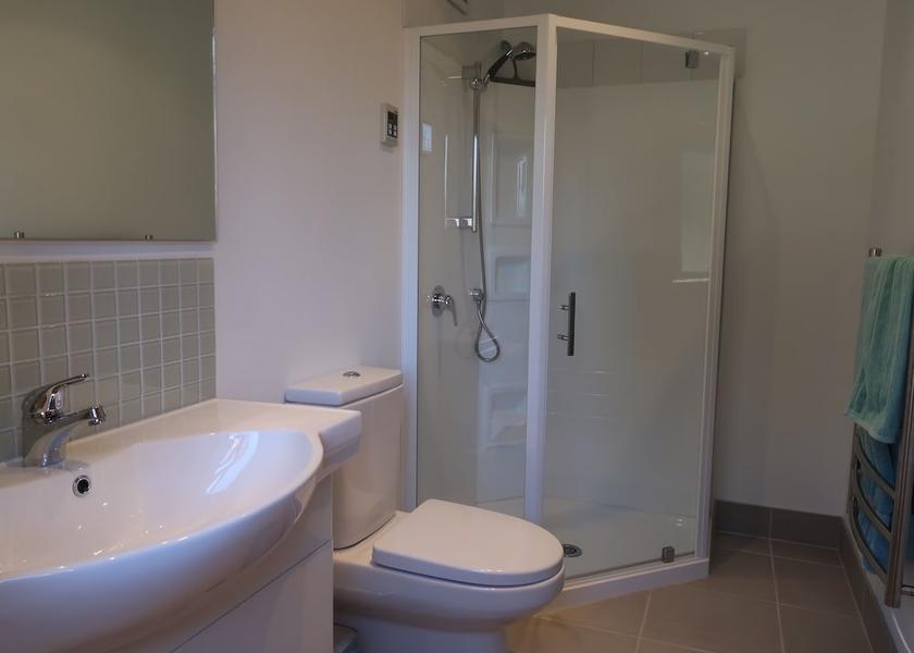 Otago Wānaka Bathroom